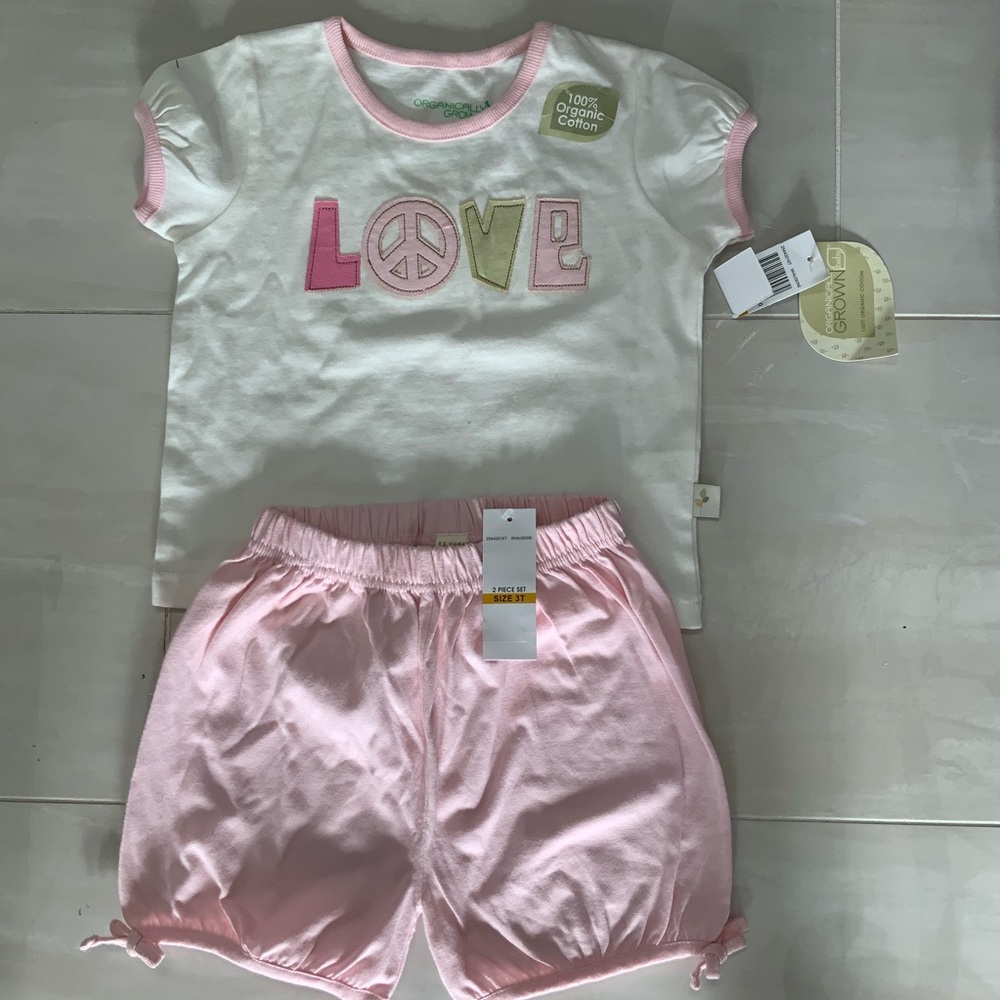 🆕2 Piece Short/Top Set